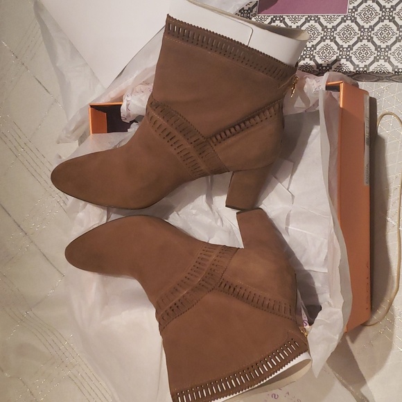 Isola New EVODA Suede Leather Boots Laser Cut Fashion Booties Women's NIB Brown - Picture 11 of 15